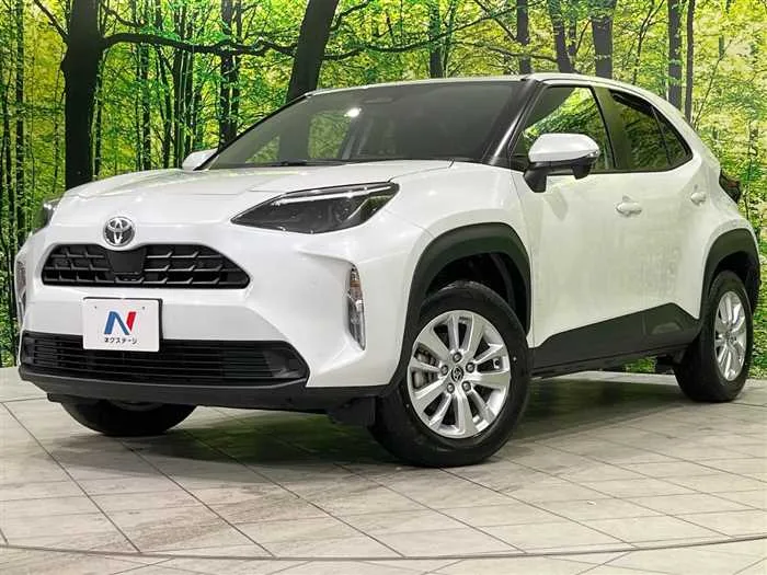 Toyota Yaris Cross 2024 — фото 1, купить с доставкой в Москву