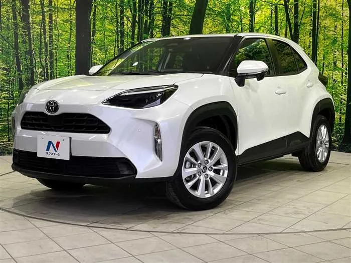 Toyota Yaris Cross 2024 — фото 1, купить с доставкой в Москву