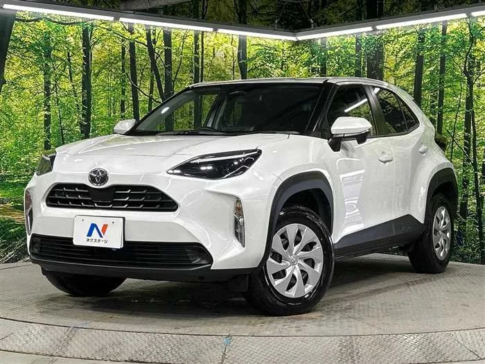 Toyota Yaris Cross 2025 — фото 1, купить с доставкой в Москву