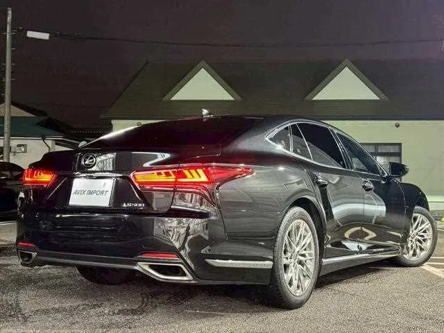 Lexus LS 2023 — миниатюра 2