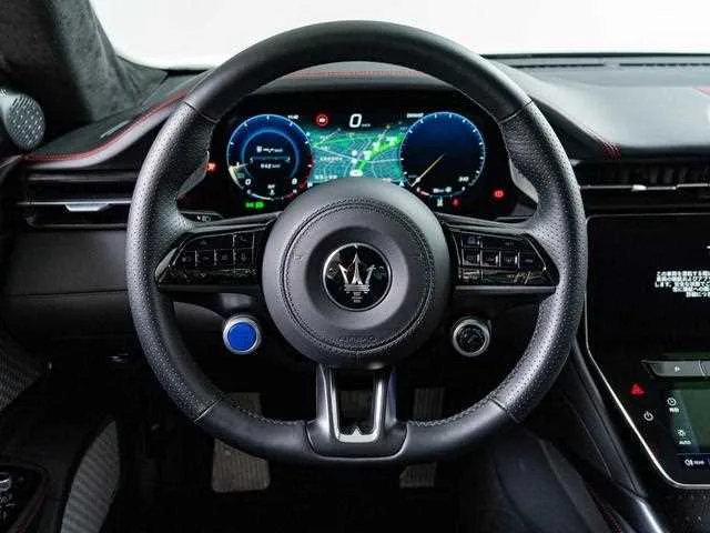Maserati Granturismo 2023 — миниатюра 4