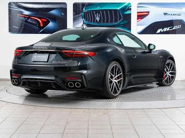 Maserati Granturismo 2023 — миниатюра 5
