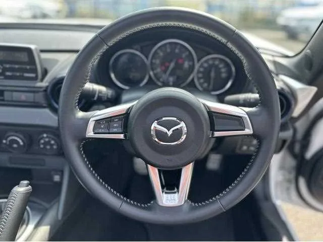 Mazda Roadster 2023 — миниатюра 4