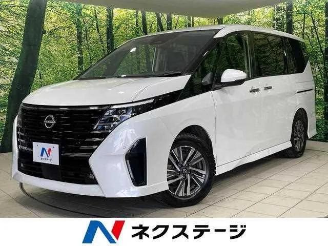 Nissan Serena 2023 — фото 1, купить с доставкой в Москву