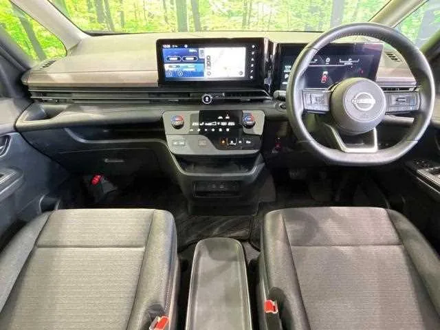 Nissan Serena 2023 — миниатюра 2