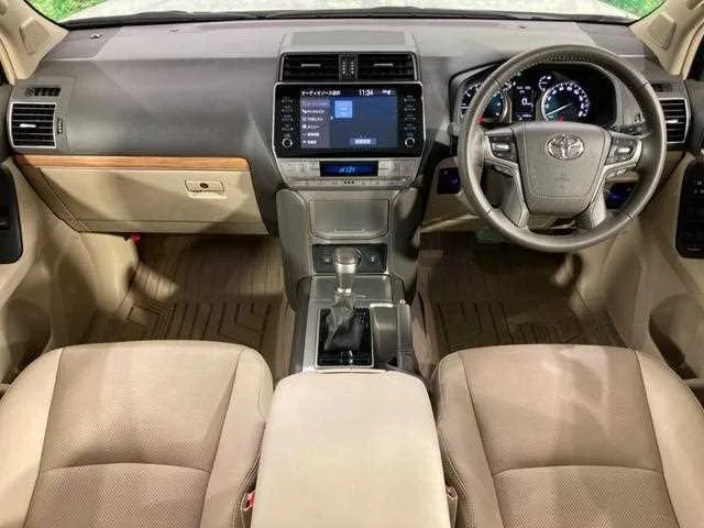 Toyota Land Cruiser Prado 2023 — миниатюра 2