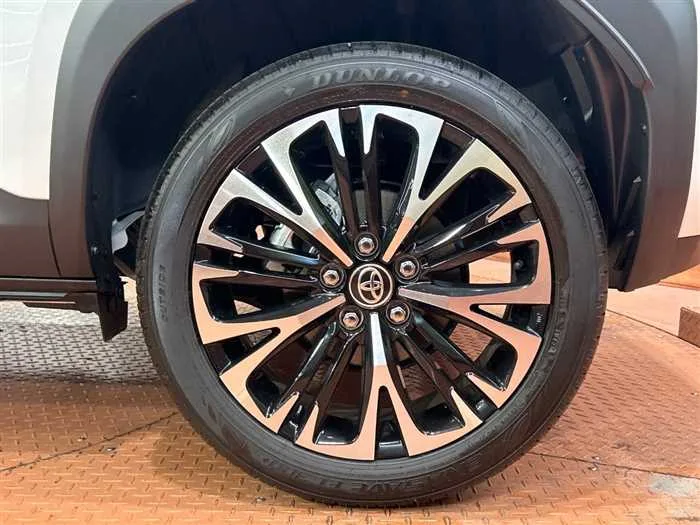 Toyota Yaris Cross 2025 — миниатюра 5