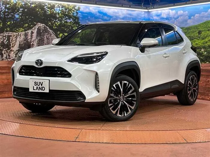 Toyota Yaris Cross 2025 — фото 1, купить с доставкой в Москву