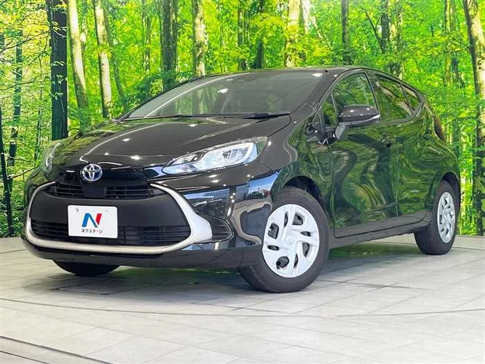 Toyota AQUA 2025 — фото 1, купить с доставкой в Москву