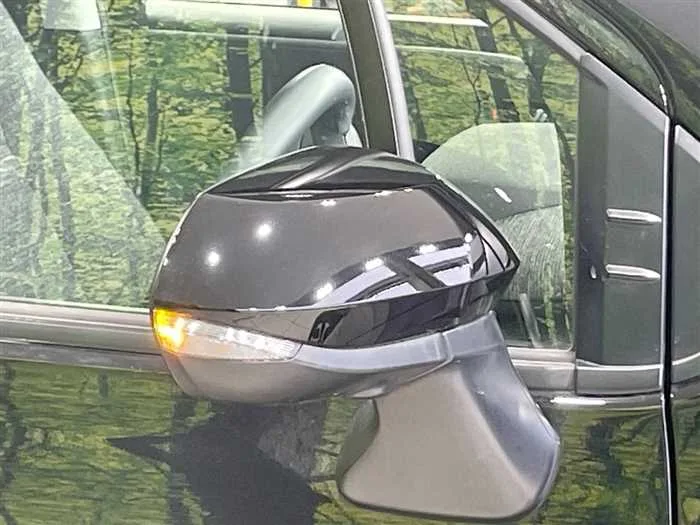 Toyota Sienta 2022 — миниатюра 4