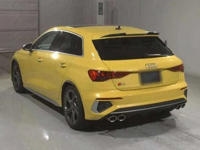 Audi S3 2023 — миниатюра 2