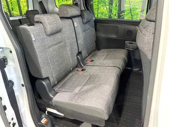 Toyota Sienta 2025 — миниатюра 4
