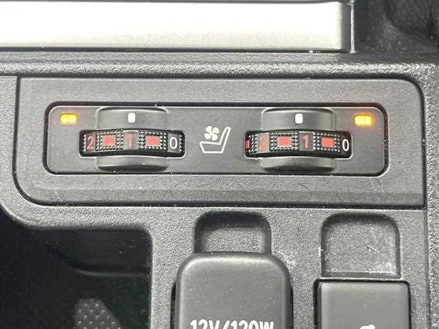 Toyota Land Cruiser Prado 2024 — миниатюра 3