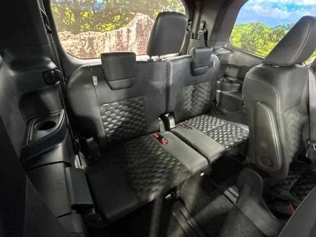 Toyota Voxy 2025 — миниатюра 4