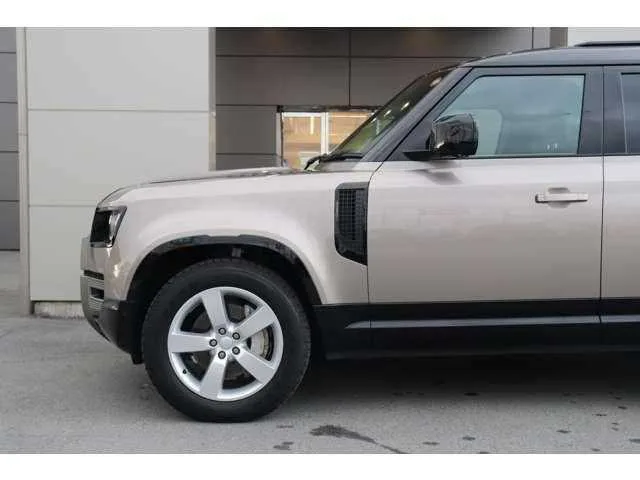Land Rover Defender 2023 — миниатюра 3
