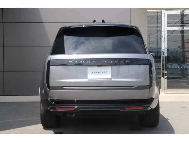 Land Rover Range Rover 2024 — миниатюра 3