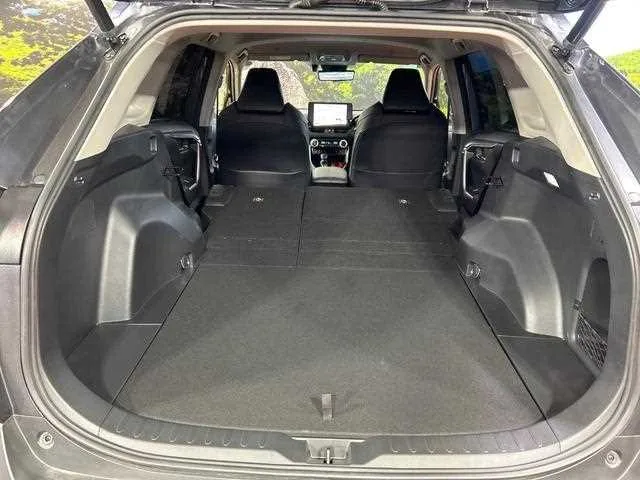 Toyota RAV4 2023 — миниатюра 4