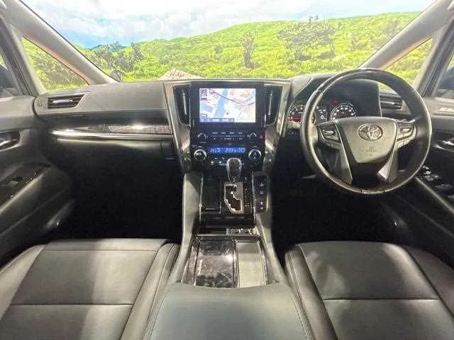 Toyota Alphard G 2022 — миниатюра 2