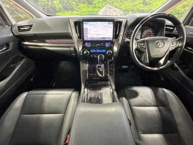 Toyota Alphard G 2022 — миниатюра 2