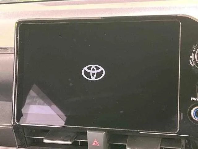Toyota Voxy 2023 — миниатюра 5