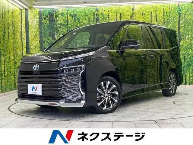 Toyota Voxy 2025 — фото 1, купить с доставкой в Москву