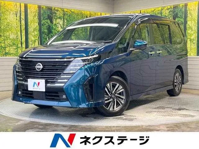Nissan Serena 2023 — фото 1, купить с доставкой в Москву