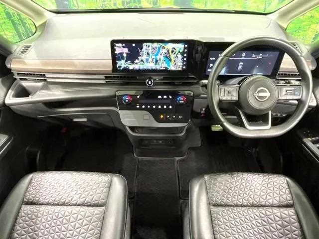 Nissan Serena 2023 — миниатюра 2