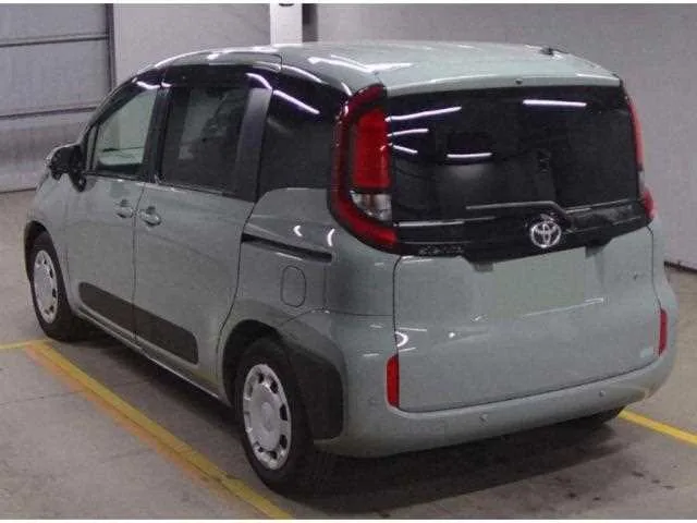 Toyota Sienta 2025 — миниатюра 2