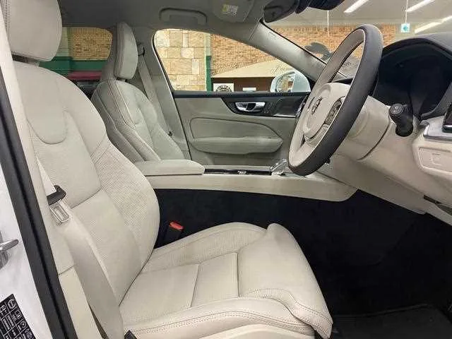 Volvo V60 2025 — миниатюра 4