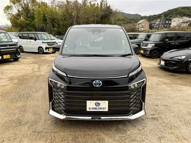 Toyota Voxy 2023 — миниатюра 4