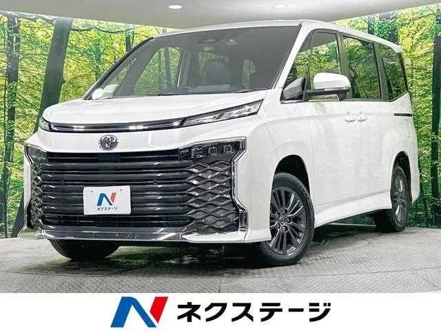 Toyota Voxy 2025 — фото 1, купить с доставкой в Москву