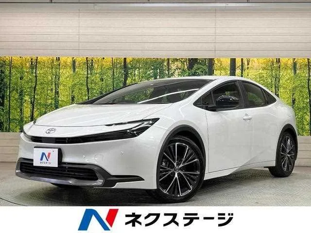Toyota Prius 2023 — фото 1, купить с доставкой в Москву
