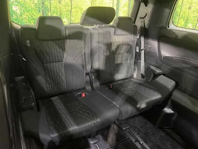 Toyota Alphard Hybrid 2025 — миниатюра 4