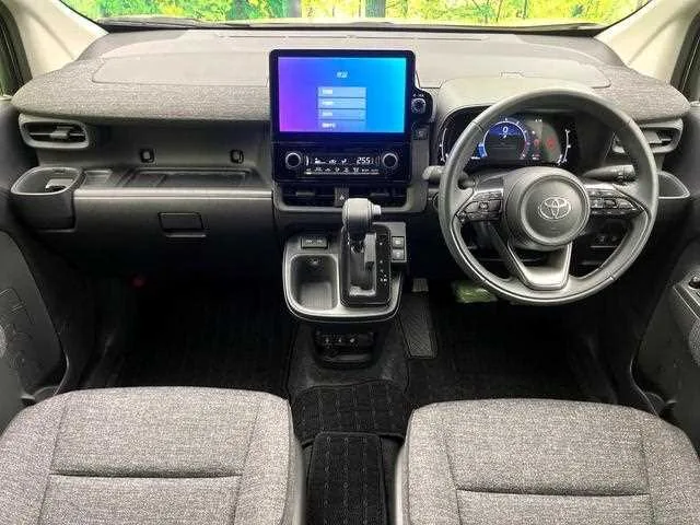 Toyota Sienta 2024 — миниатюра 2