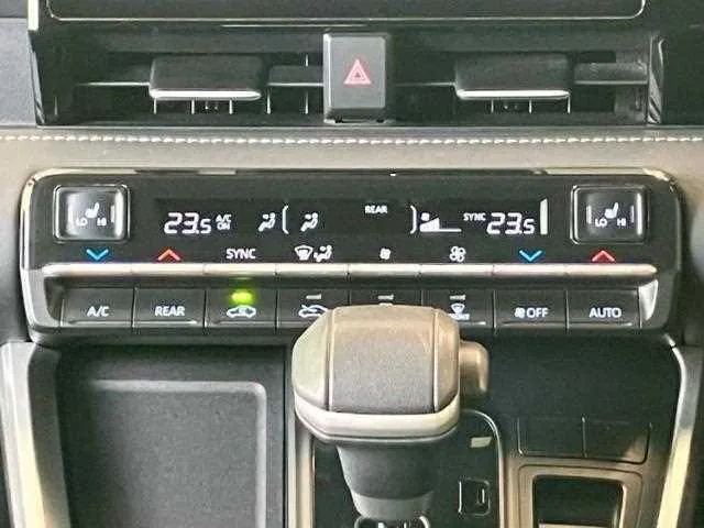 Toyota Noah 2022 — миниатюра 4