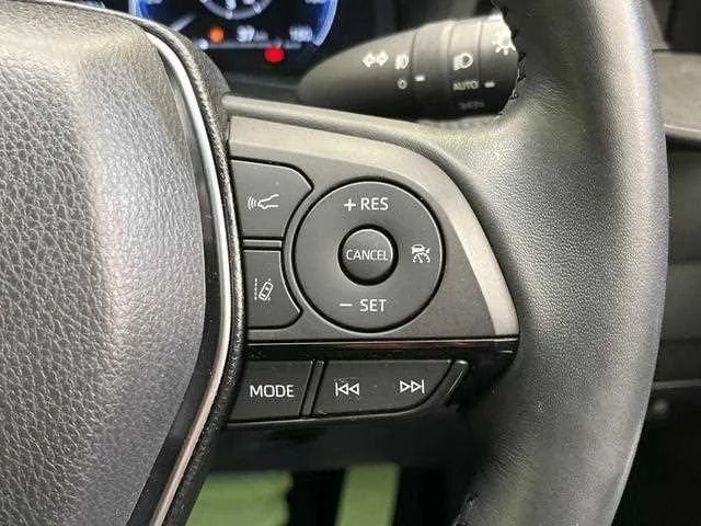 Toyota Harrier Hybrid 2023 — миниатюра 3