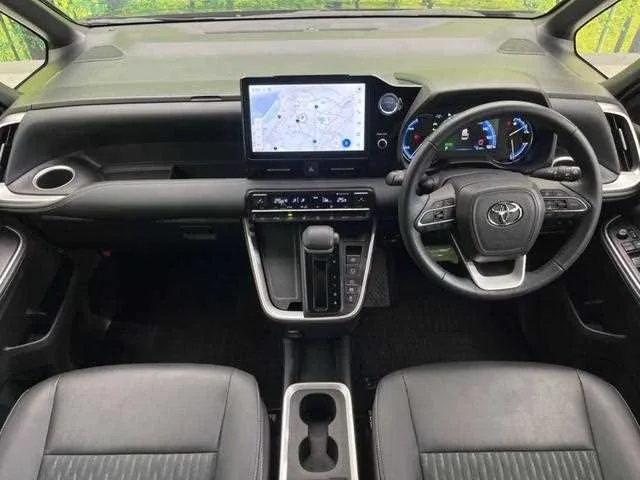 Toyota Noah 2022 — миниатюра 2
