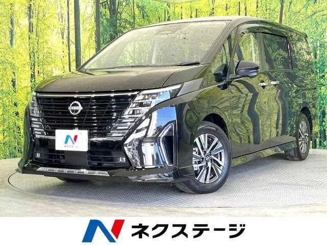 Nissan Serena 2023 — фото 1, купить с доставкой в Москву