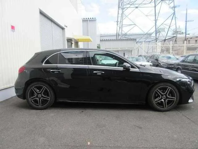 Mercedes-Benz A-Class 2025 — миниатюра 3