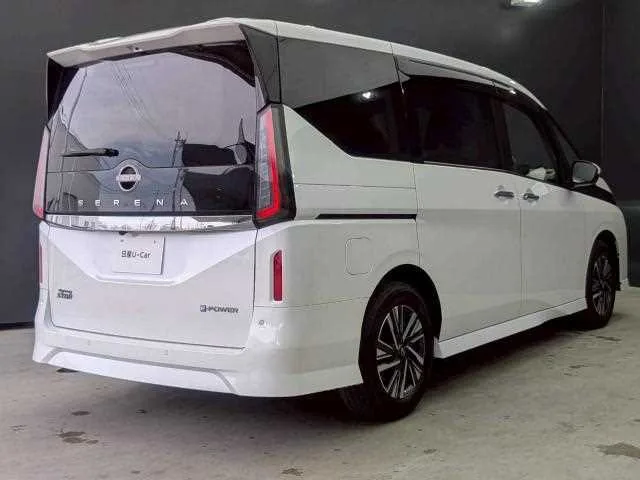 Nissan Serena 2023 — миниатюра 2