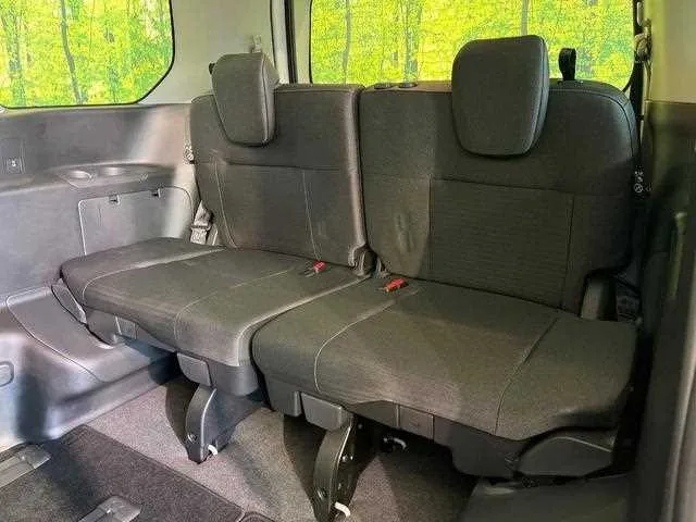 Nissan Serena 2025 — миниатюра 4