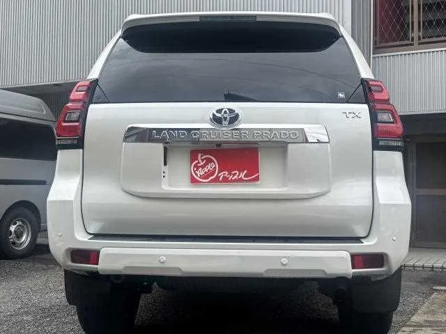Toyota Land Cruiser Prado 2022 — миниатюра 2