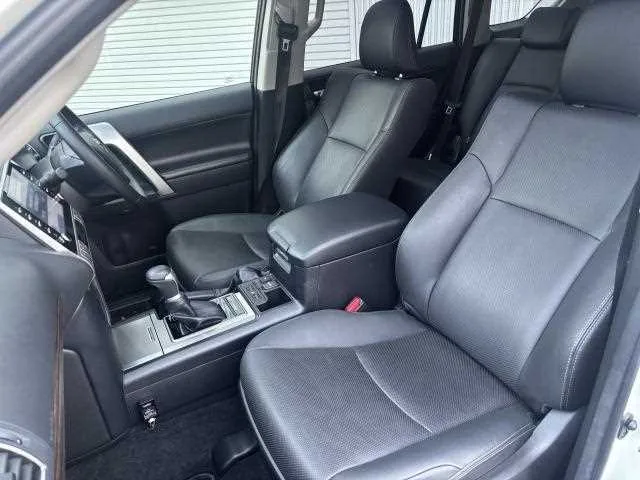 Toyota Land Cruiser Prado 2022 — миниатюра 3
