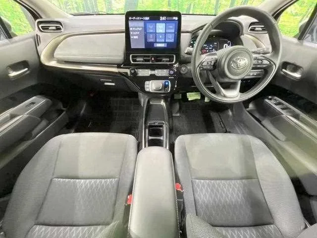 Toyota AQUA 2024 — миниатюра 2