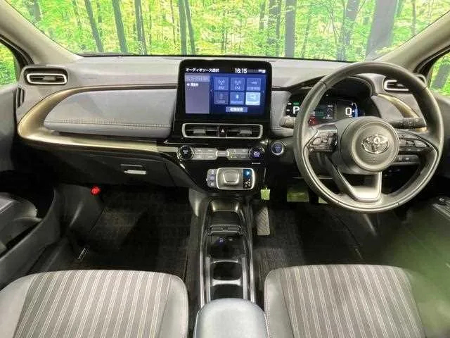 Toyota AQUA 2022 — миниатюра 2