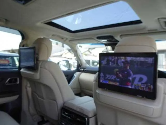Toyota Land Cruiser 2023 — миниатюра 5