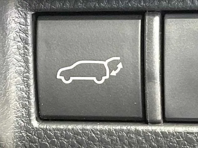 Toyota Harrier Hybrid 2023 — миниатюра 5