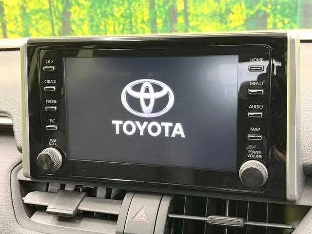 Toyota RAV4 2022 — миниатюра 5