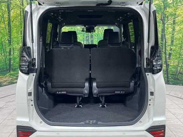 Toyota Voxy 2025 — миниатюра 4
