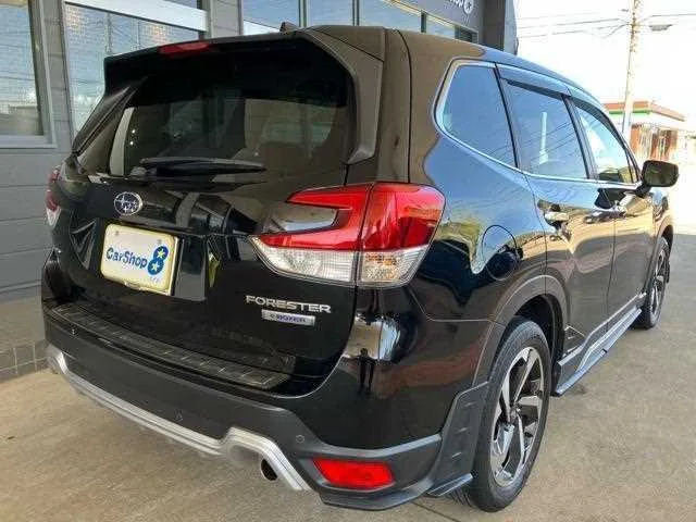 Subaru Forester 2022 — миниатюра 5